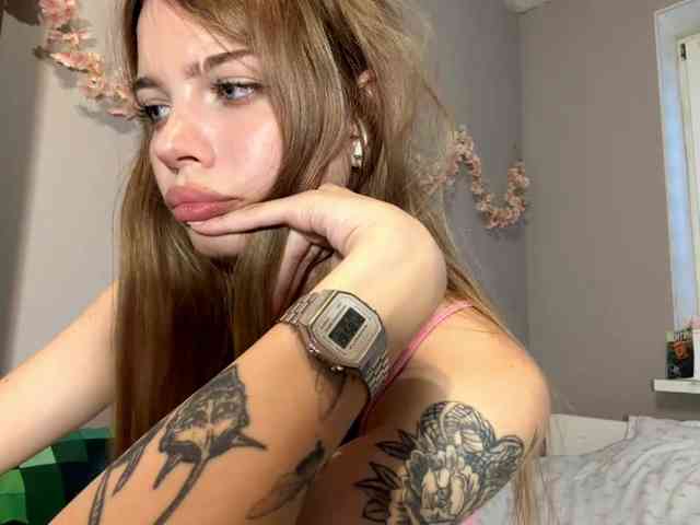 KrisstinaCuss KrisstinaCuss