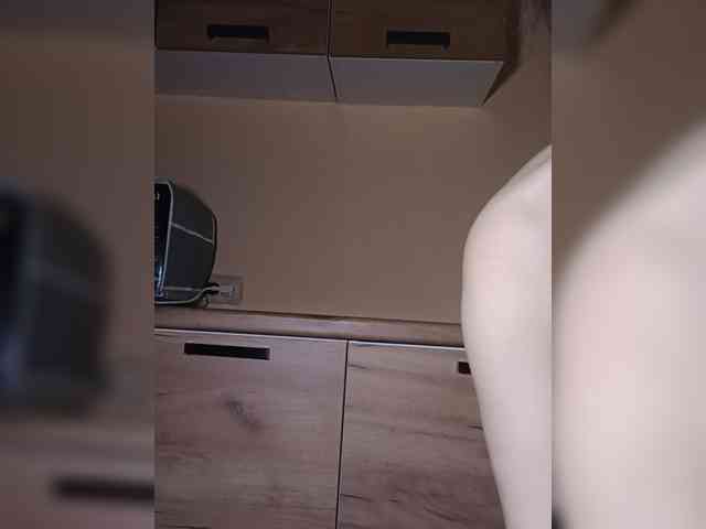 Diana331 webcam