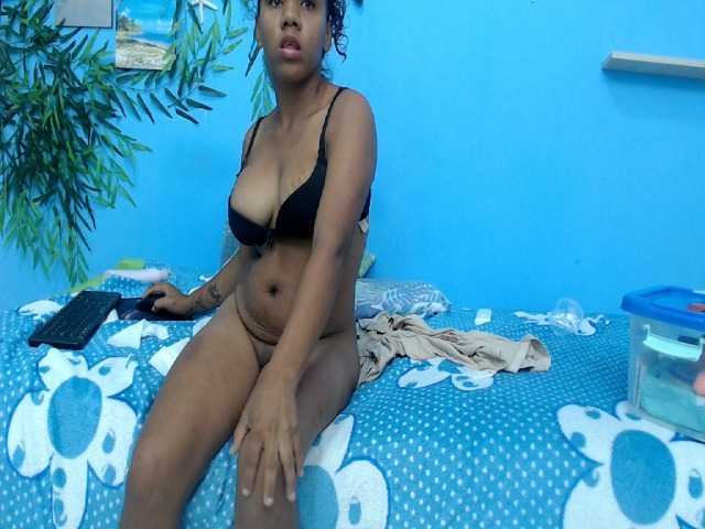 vanessa18nice live cam on BongaCams