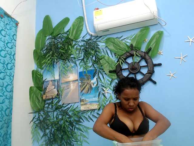 vanessa18nice live cam on BongaCams