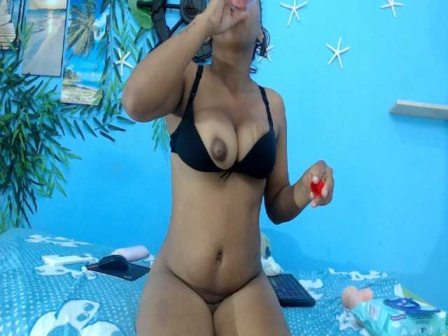 vanessa18nice live cam on BongaCams