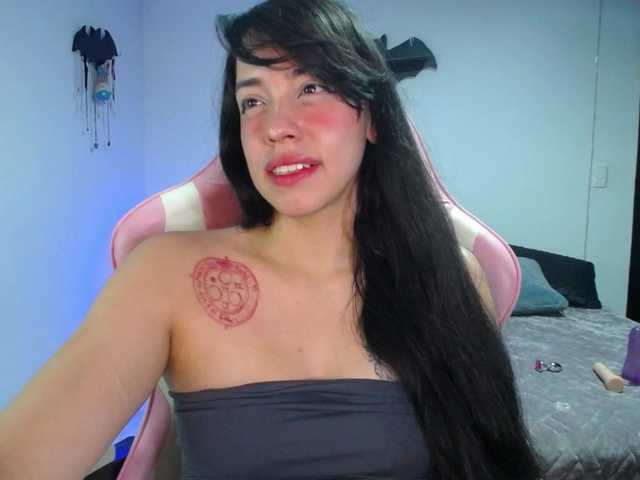 LiLuciana live cam on BongaCams