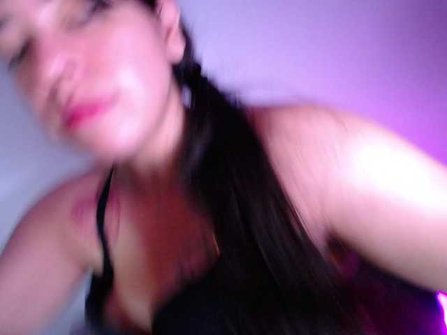LiLuciana live cam on BongaCams