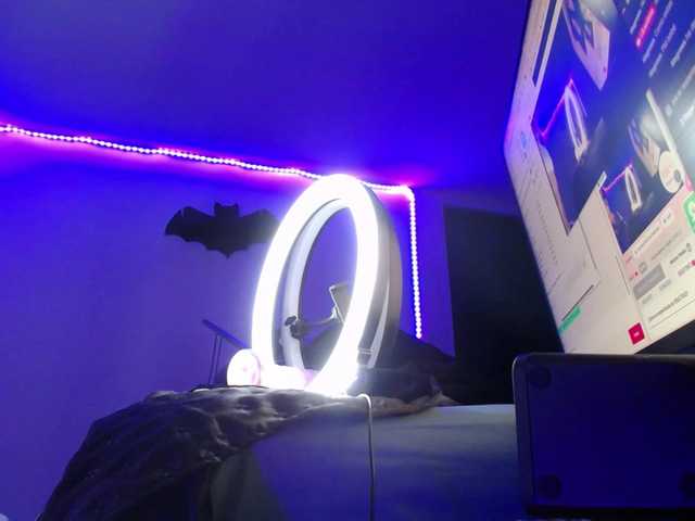 LiLuciana live cam on BongaCams