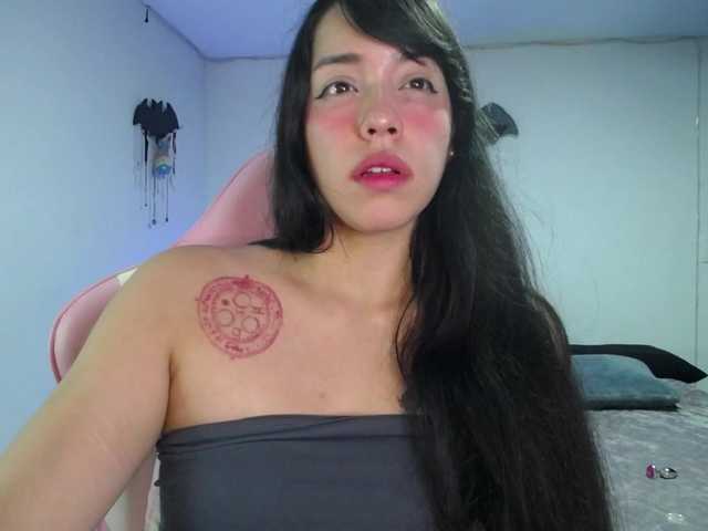 LiLuciana live cam on BongaCams