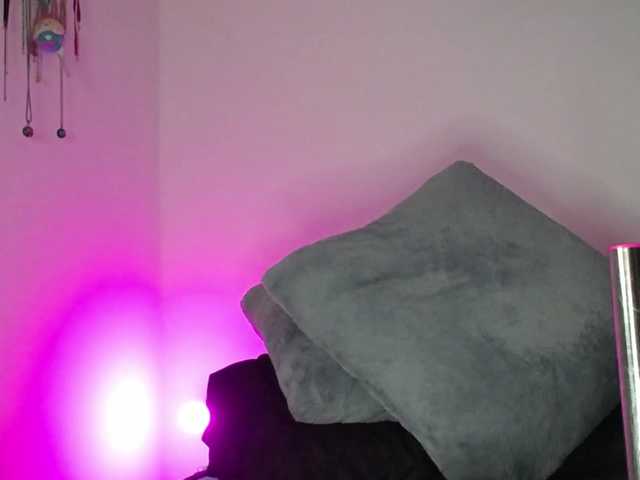 LiLuciana live cam on BongaCams