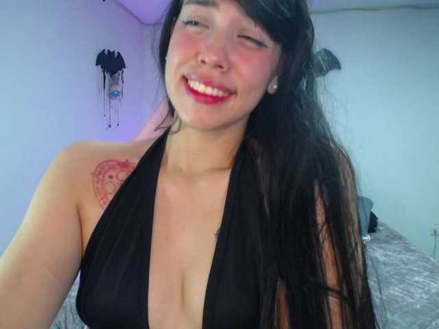 LiLuciana live cam on BongaCams