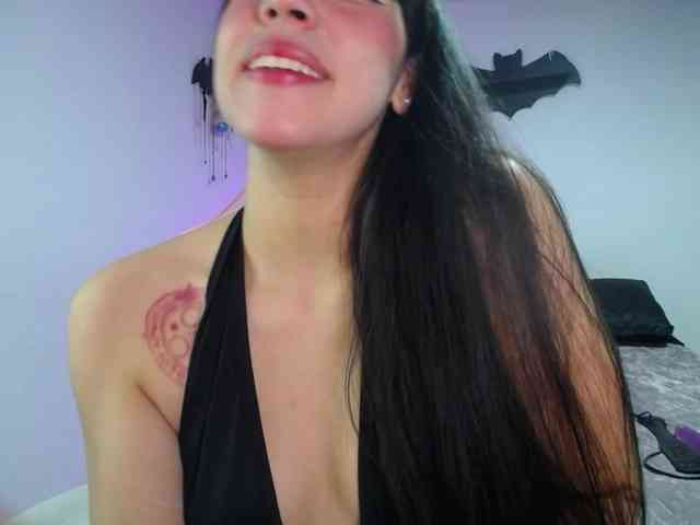 LiLuciana Live Webcam on BongaCams