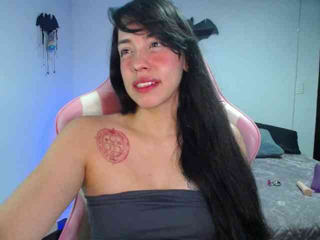 LiLuciana Live Webcam on BongaCams