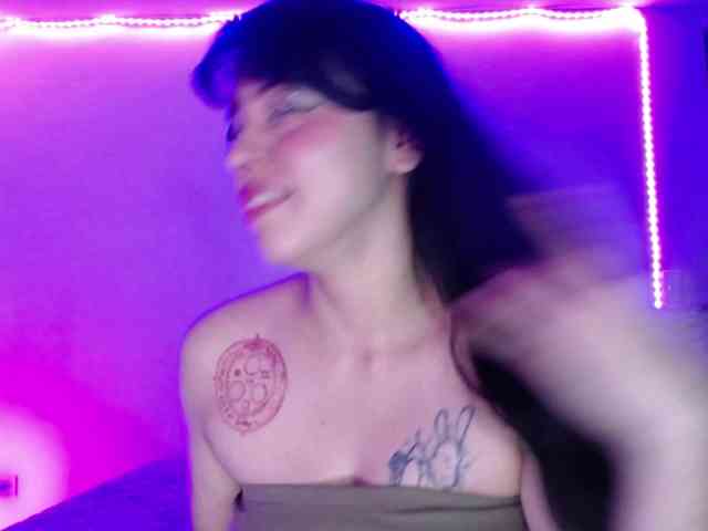 LiLuciana webcam