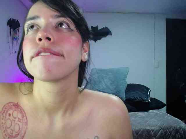 LiLuciana webcam
