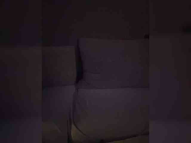 SecretShyGirl webcam