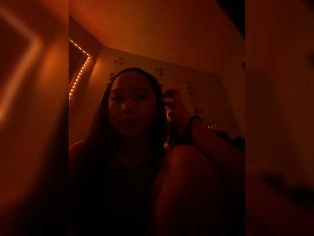 SpicysweetTomato live webcam show
