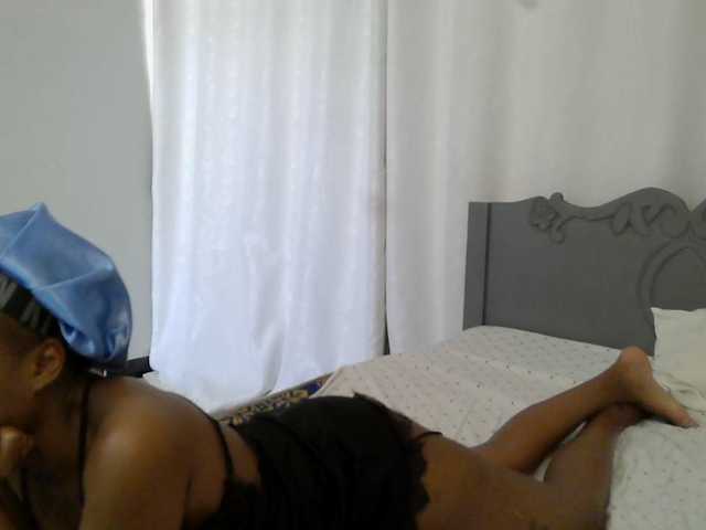 Kariski live cam on BongaCams