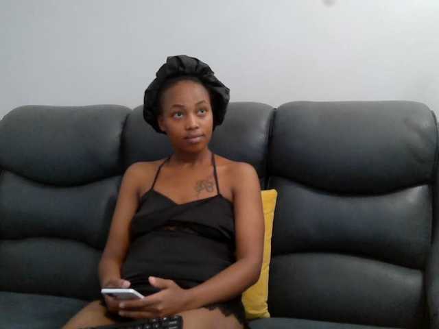 Kariski live cam on BongaCams