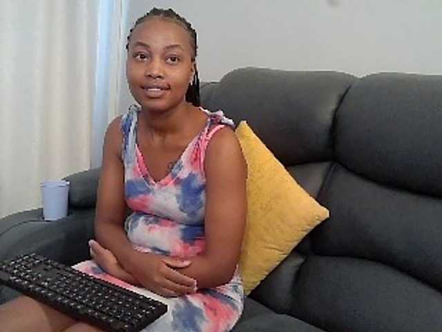 Kariski live cam on BongaCams