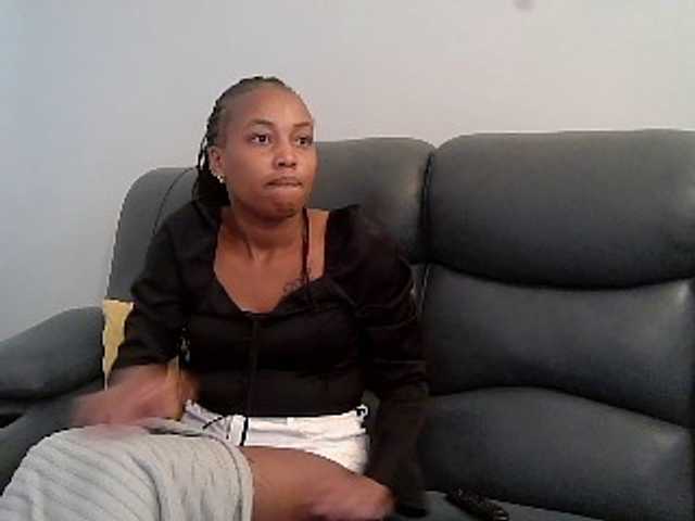 Kariski live cam on BongaCams