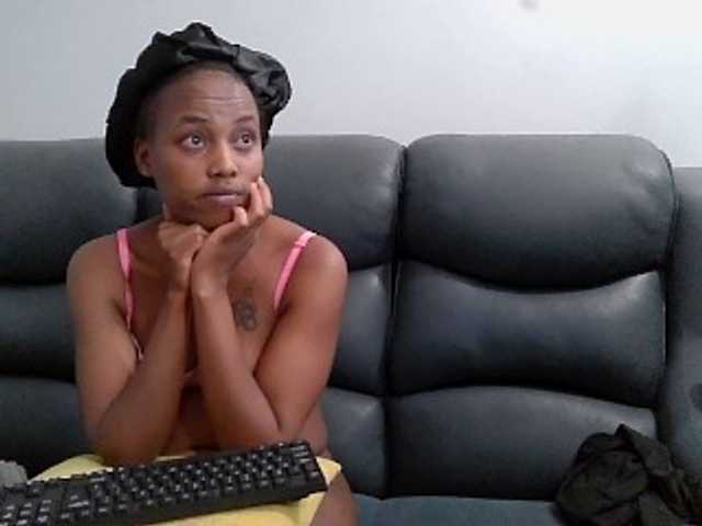 Kariski live cam on BongaCams