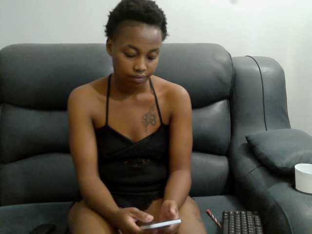 Kariski live cam on BongaCams
