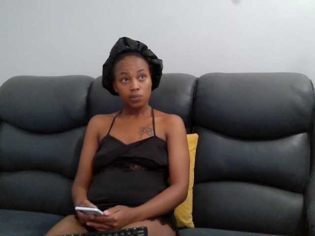 Kariski live cam on BongaCams