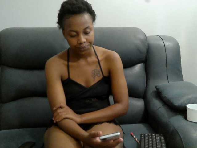 Kariski live cam on BongaCams