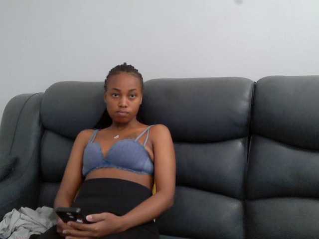 Kariski live cam on BongaCams