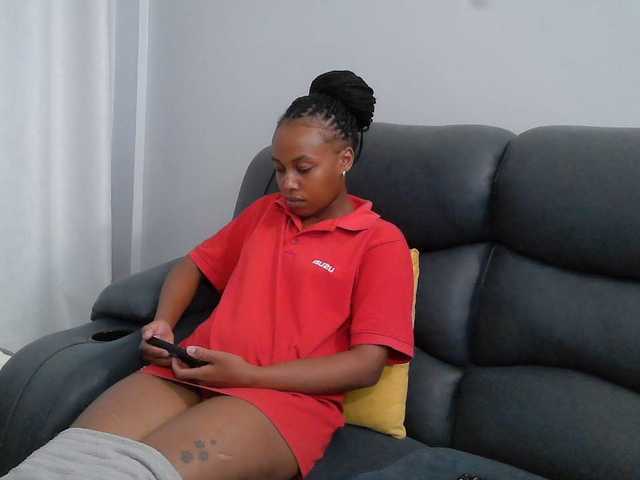 Kariski live cam on BongaCams