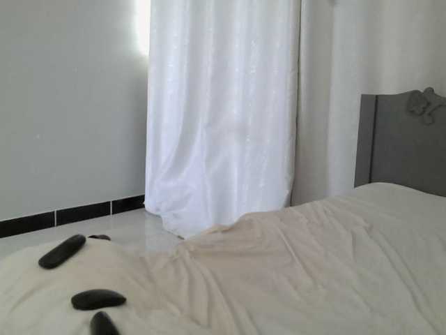 Kariski live cam on BongaCams