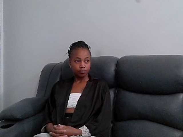 Kariski live cam on BongaCams