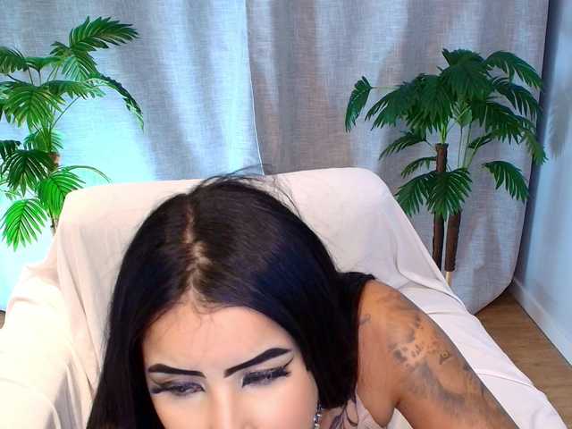 Julie-Xoxo