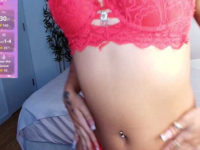 Julie-Xoxo