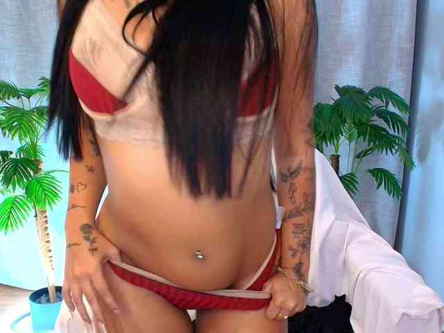 Julie-Xoxo