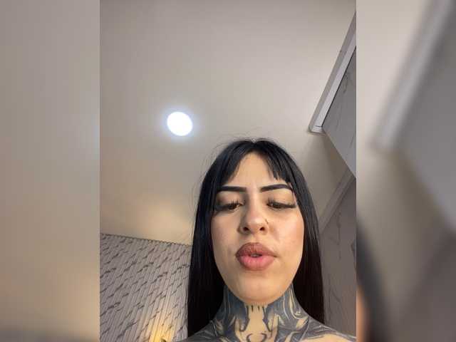 bloom-cherryx live cam on BongaCams