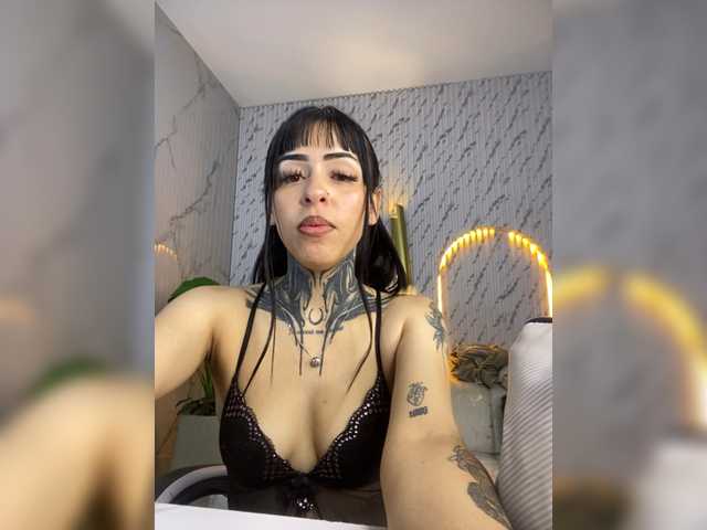 bloom-cherryx live webcam show