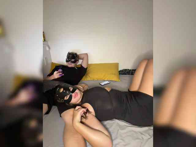 RoomwithLove webcam