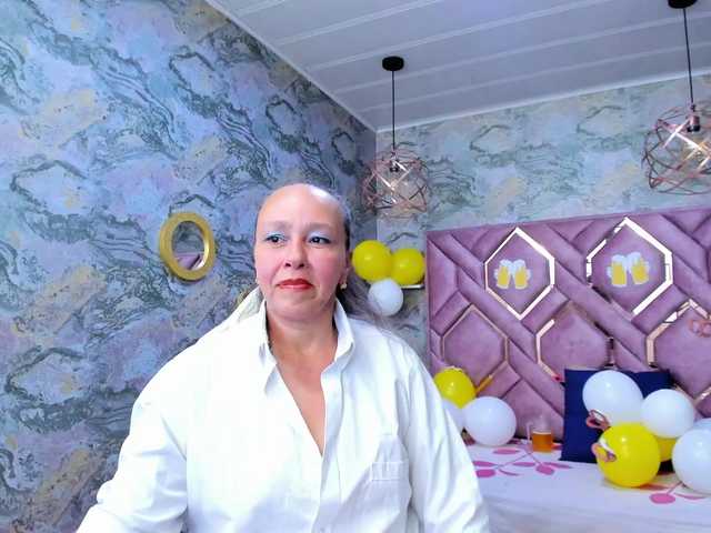 Helena-Rosse01