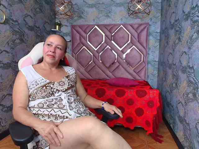Modelo: Helena-Rosse01