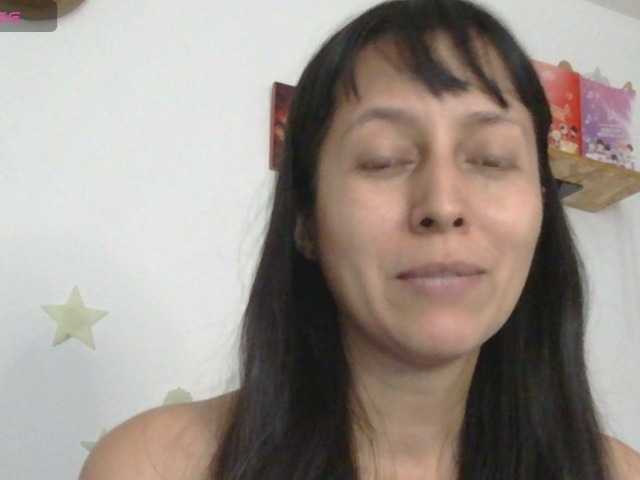 Moonlunita live cam on BongaCams