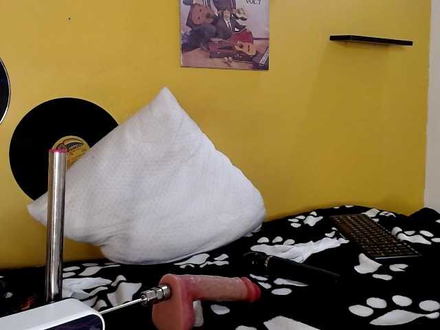 lilithevil32 live webcam show