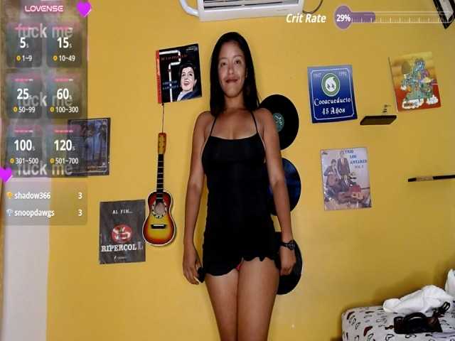 lilithevil32 live cam on BongaCams