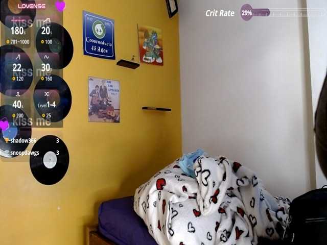 lilithevil32 live cam on BongaCams