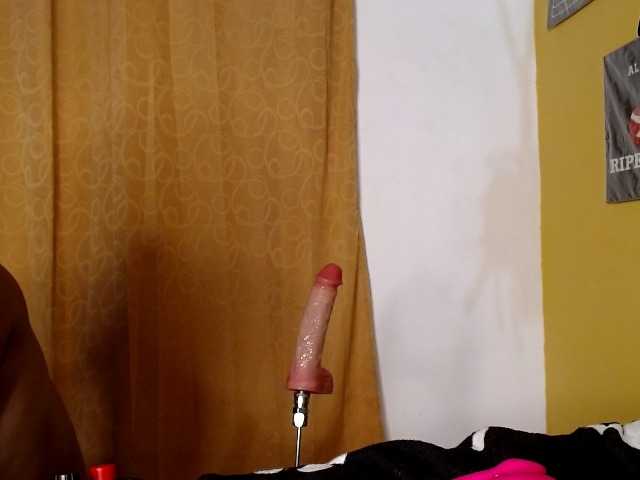 lilithevil32 live webcam show