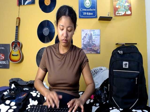 lilithevil32 live cam on BongaCams