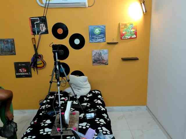 lilithevil32 webcam