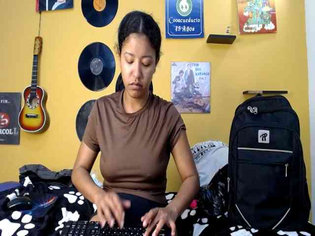 lilithevil32 webcam