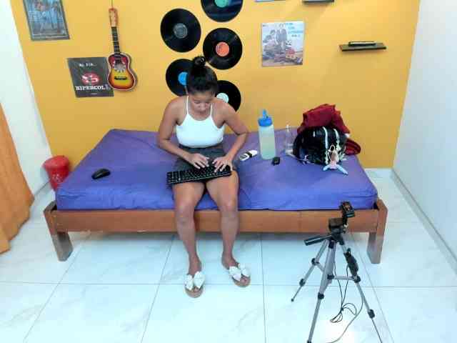 lilithevil32 webcam