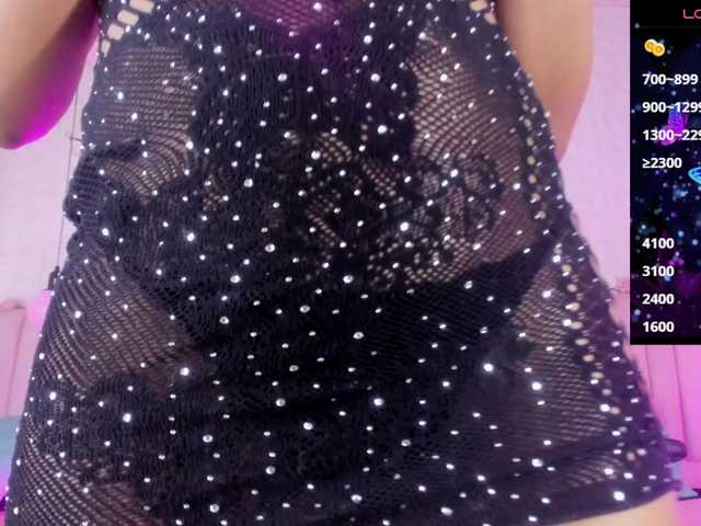 scarlet-snout live cam on BongaCams