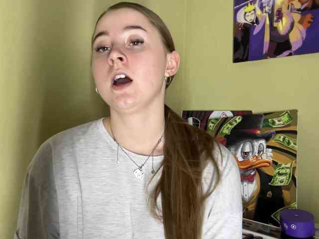 ShonaMccadams webcam