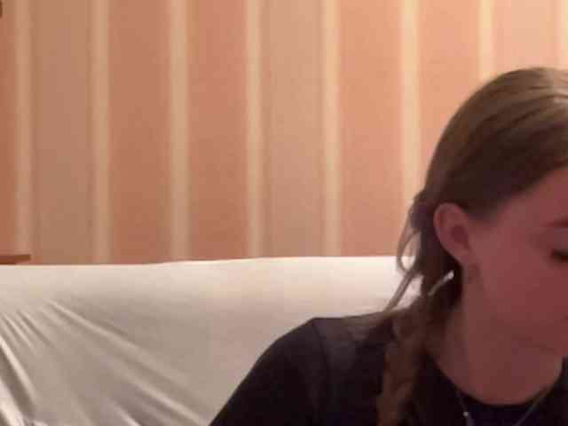 ShonaMccadams webcam
