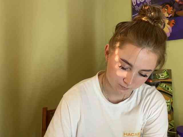 ShonaMccadams webcam